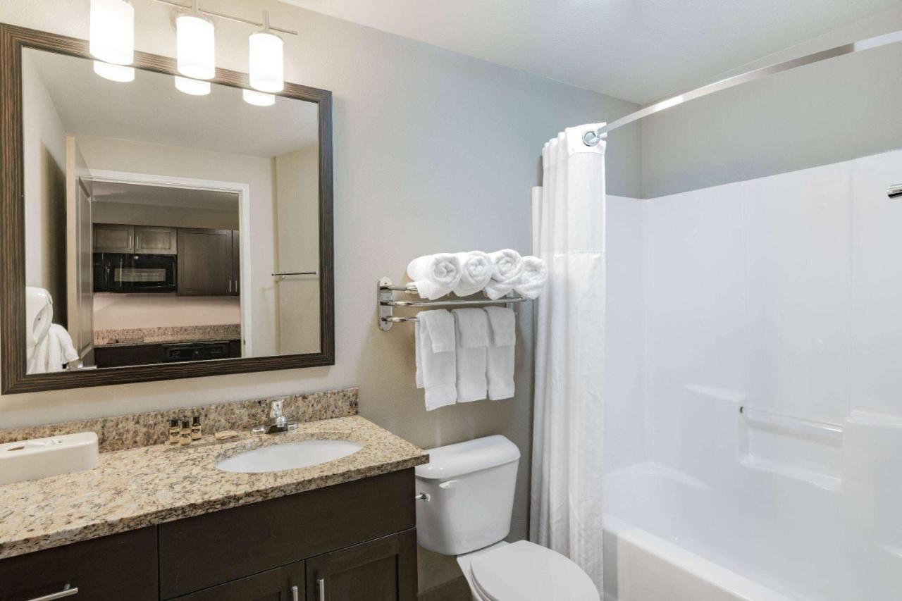 Hawthorn Extended Stay By Wyndham Dickinson Exterior foto
